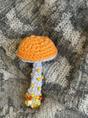 Picture of Crochet Orange and Yellow Mushroom Beaded Brooch